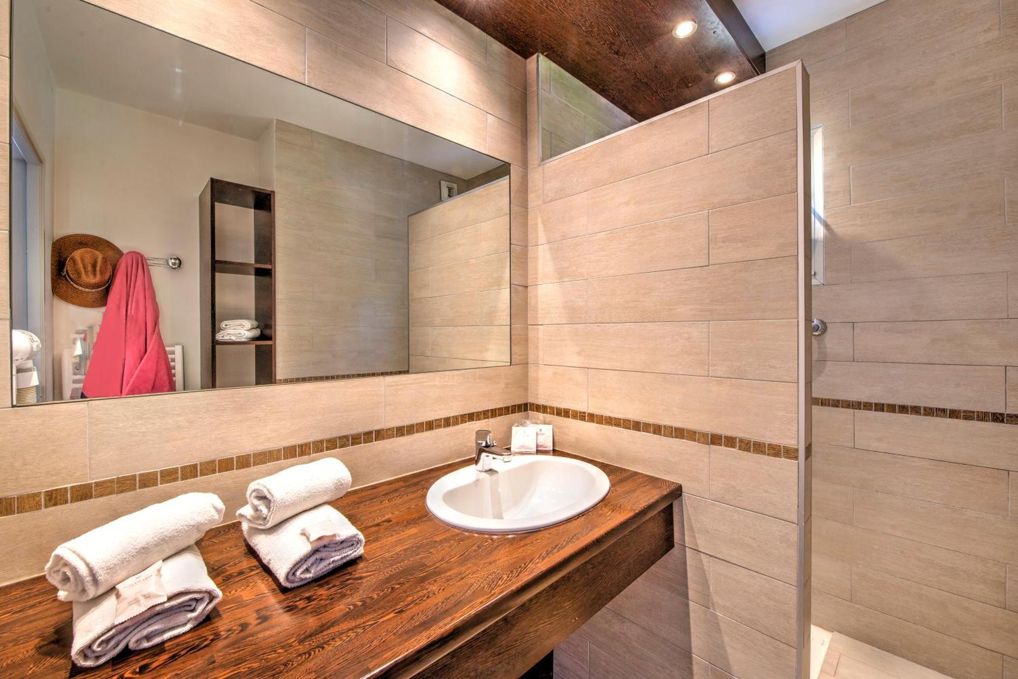 Village Club Les Mas De L'Esterel Saint-Raphaël 外观 照片