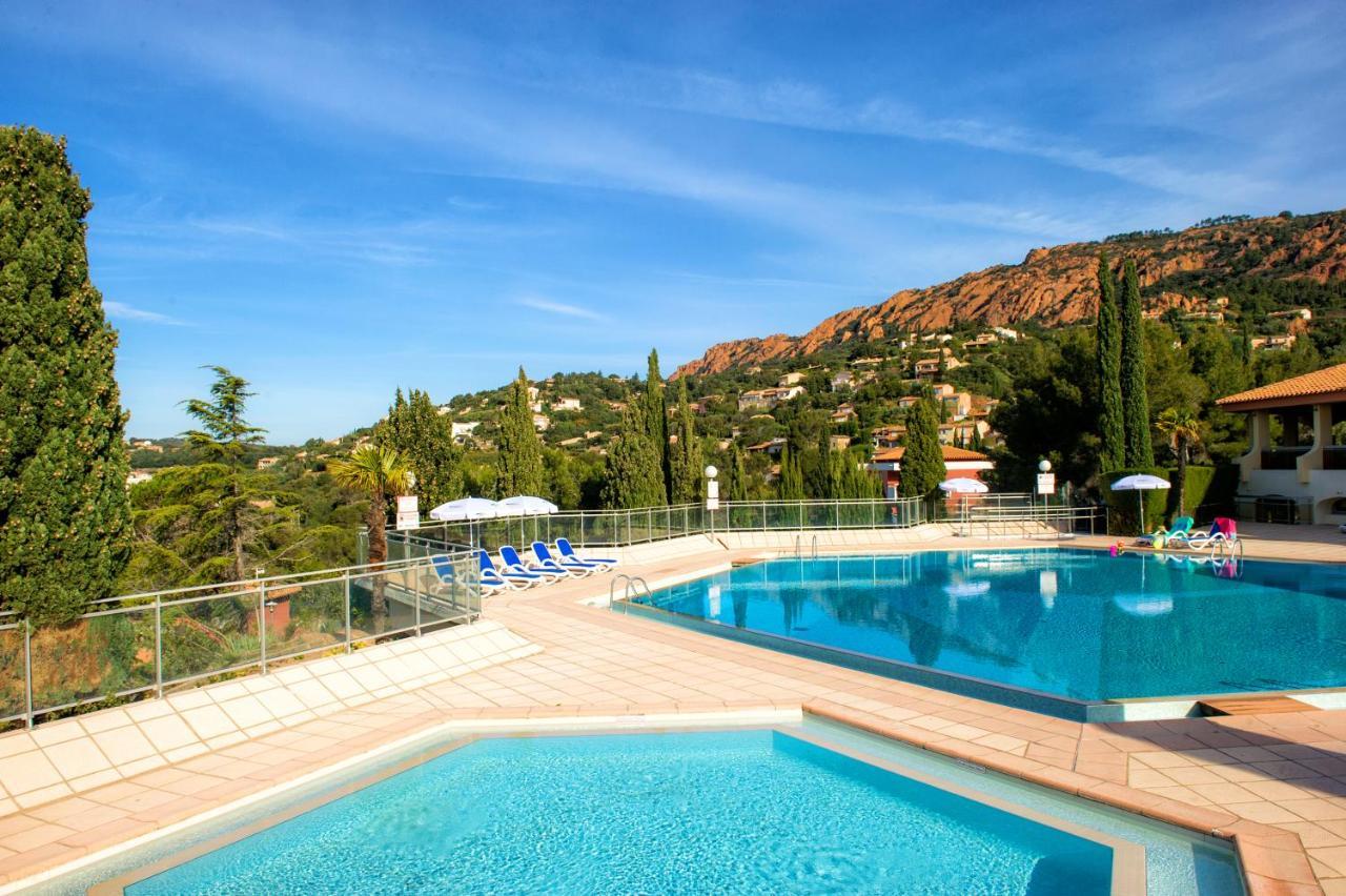 Village Club Les Mas De L'Esterel Saint-Raphaël 外观 照片