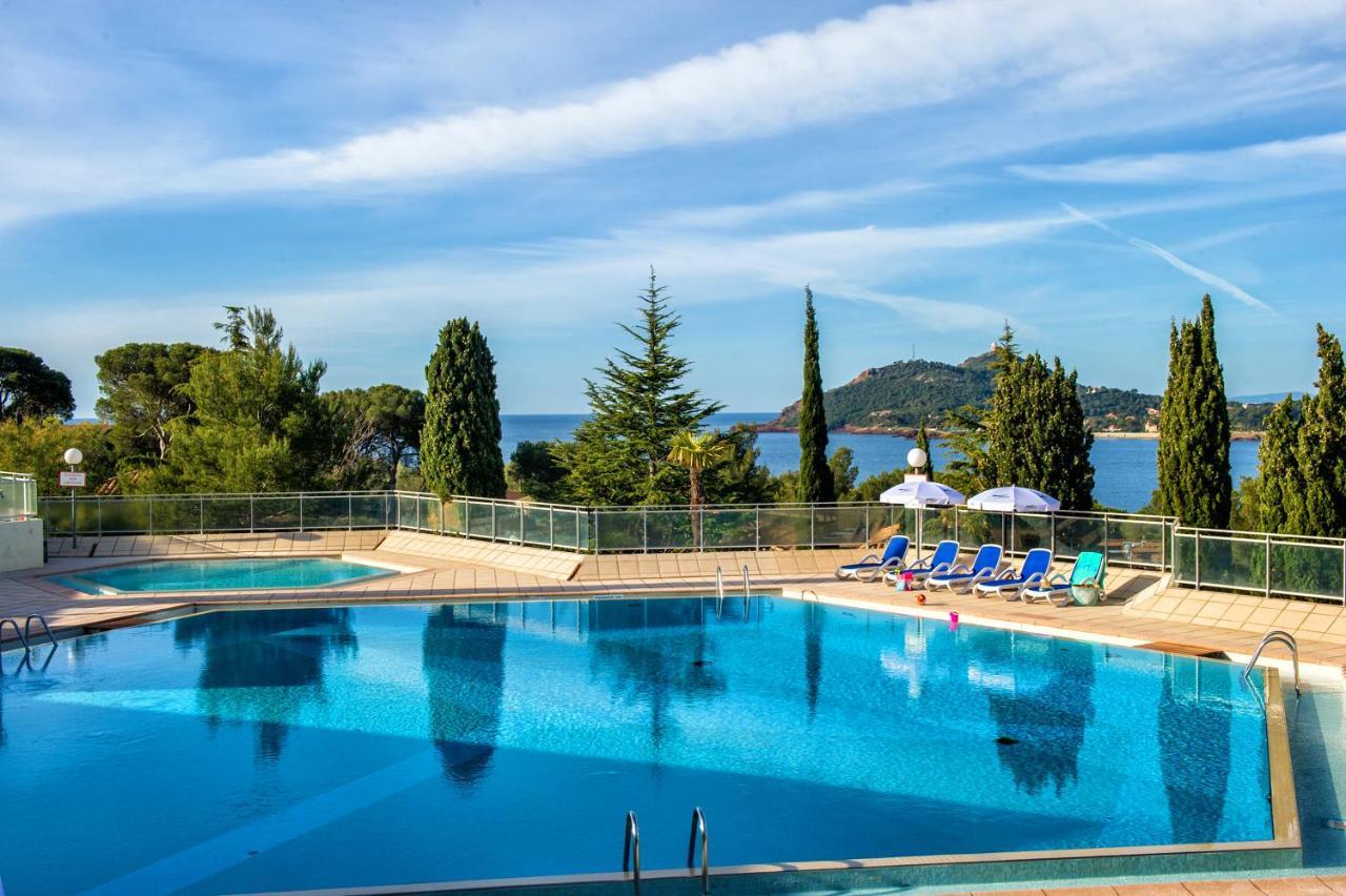 Village Club Les Mas De L'Esterel Saint-Raphaël 外观 照片