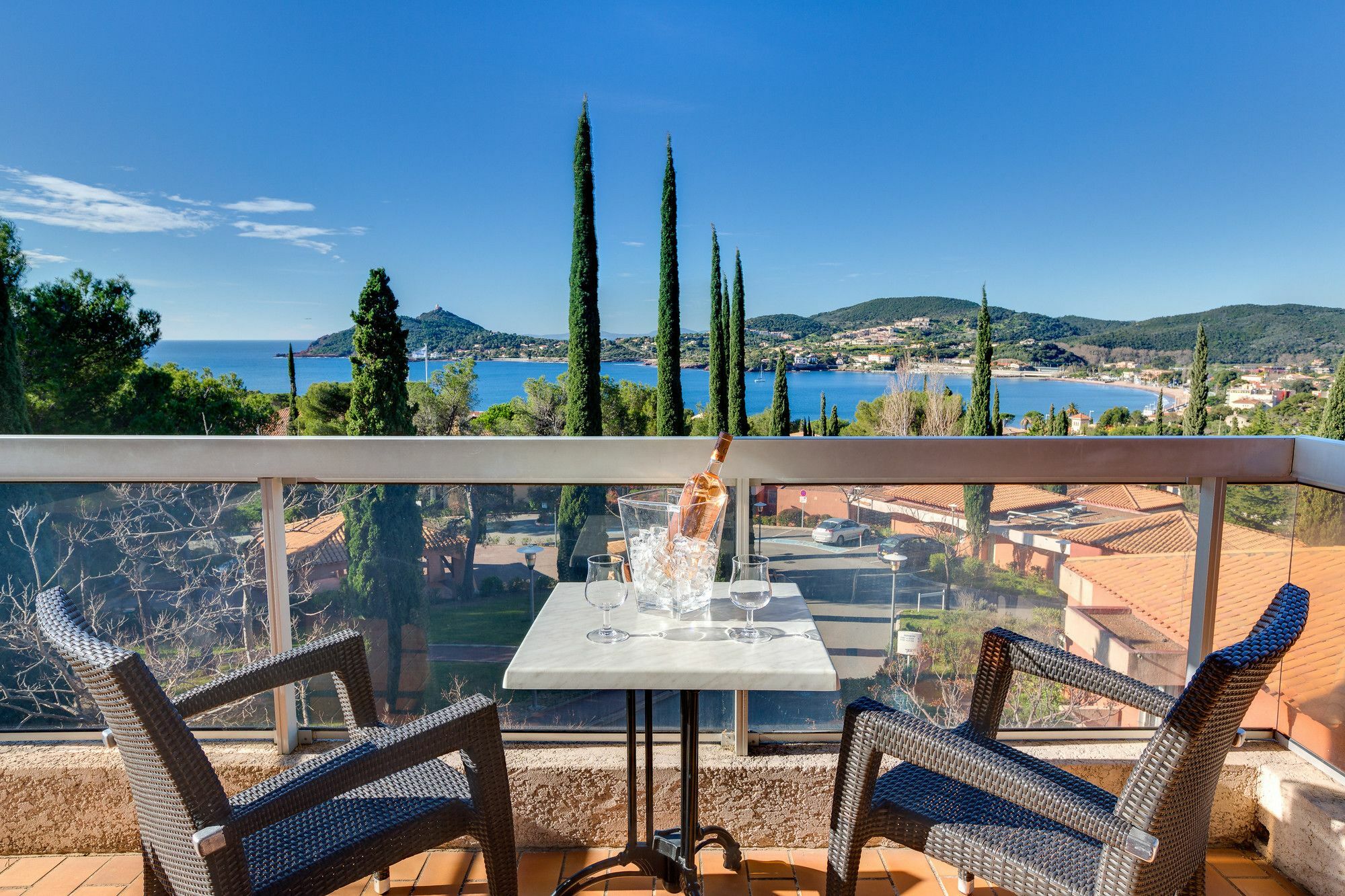 Village Club Les Mas De L'Esterel Saint-Raphaël 外观 照片