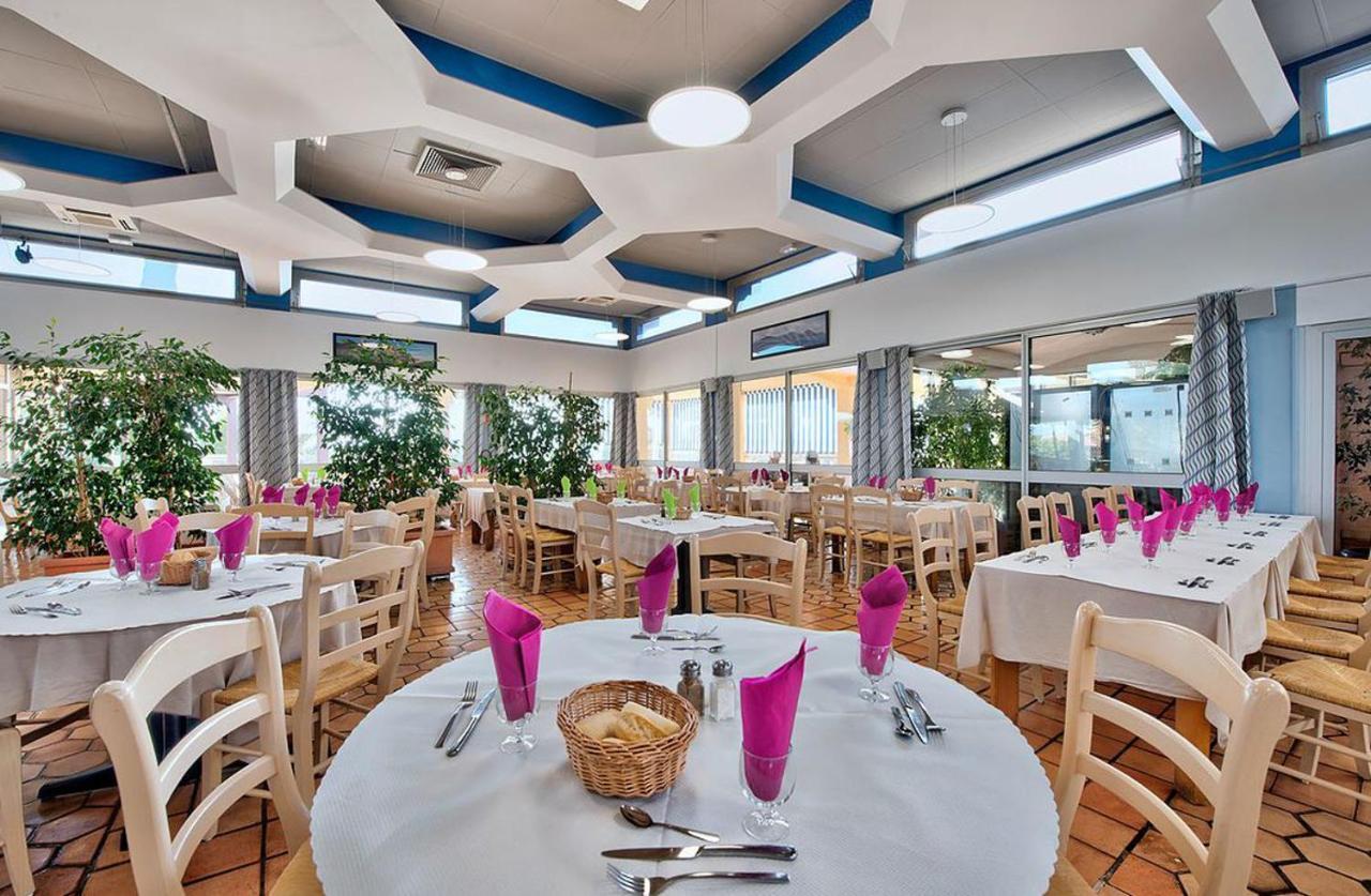 Village Club Les Mas De L'Esterel Saint-Raphaël 外观 照片
